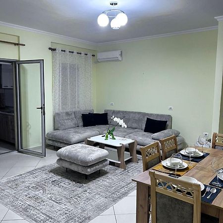 New Baazar Terrace Apartment Тирана Екстериор снимка