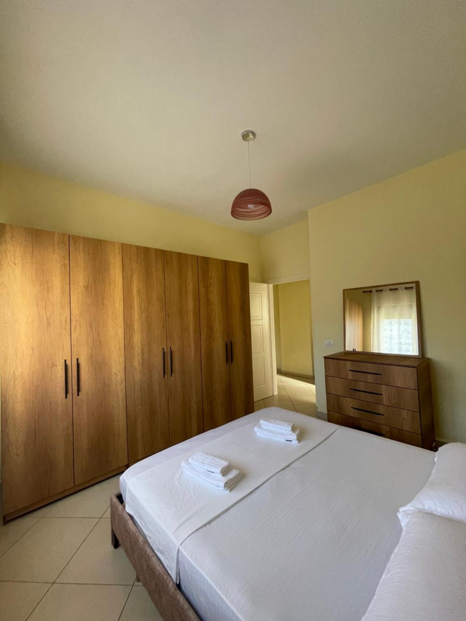 New Baazar Terrace Apartment Тирана Екстериор снимка