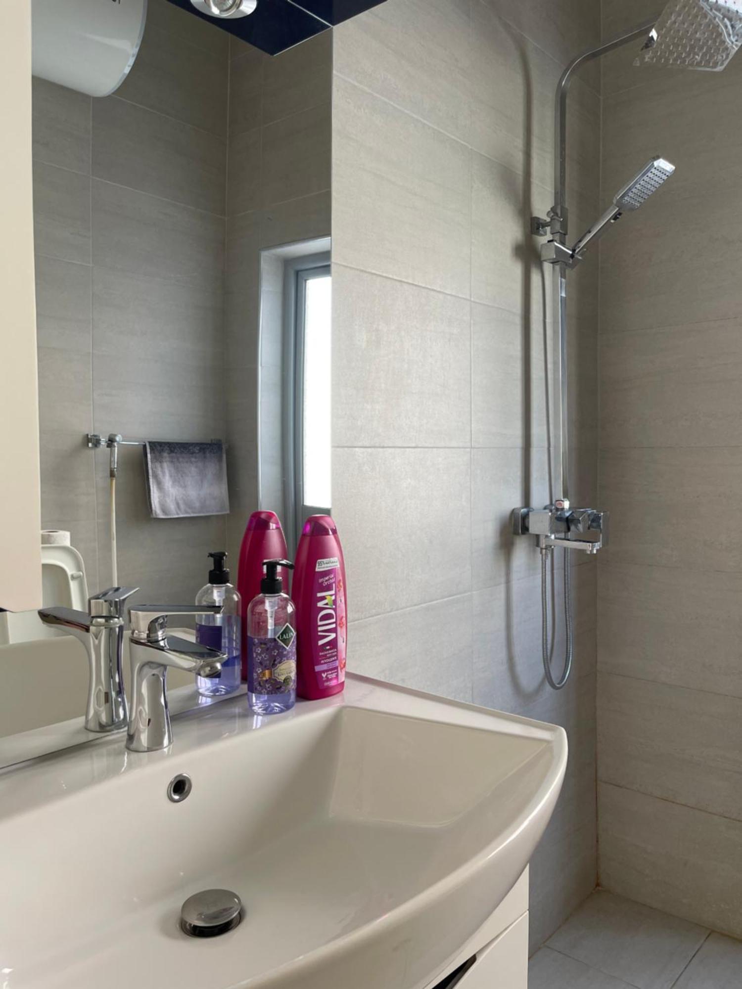 New Baazar Terrace Apartment Тирана Екстериор снимка