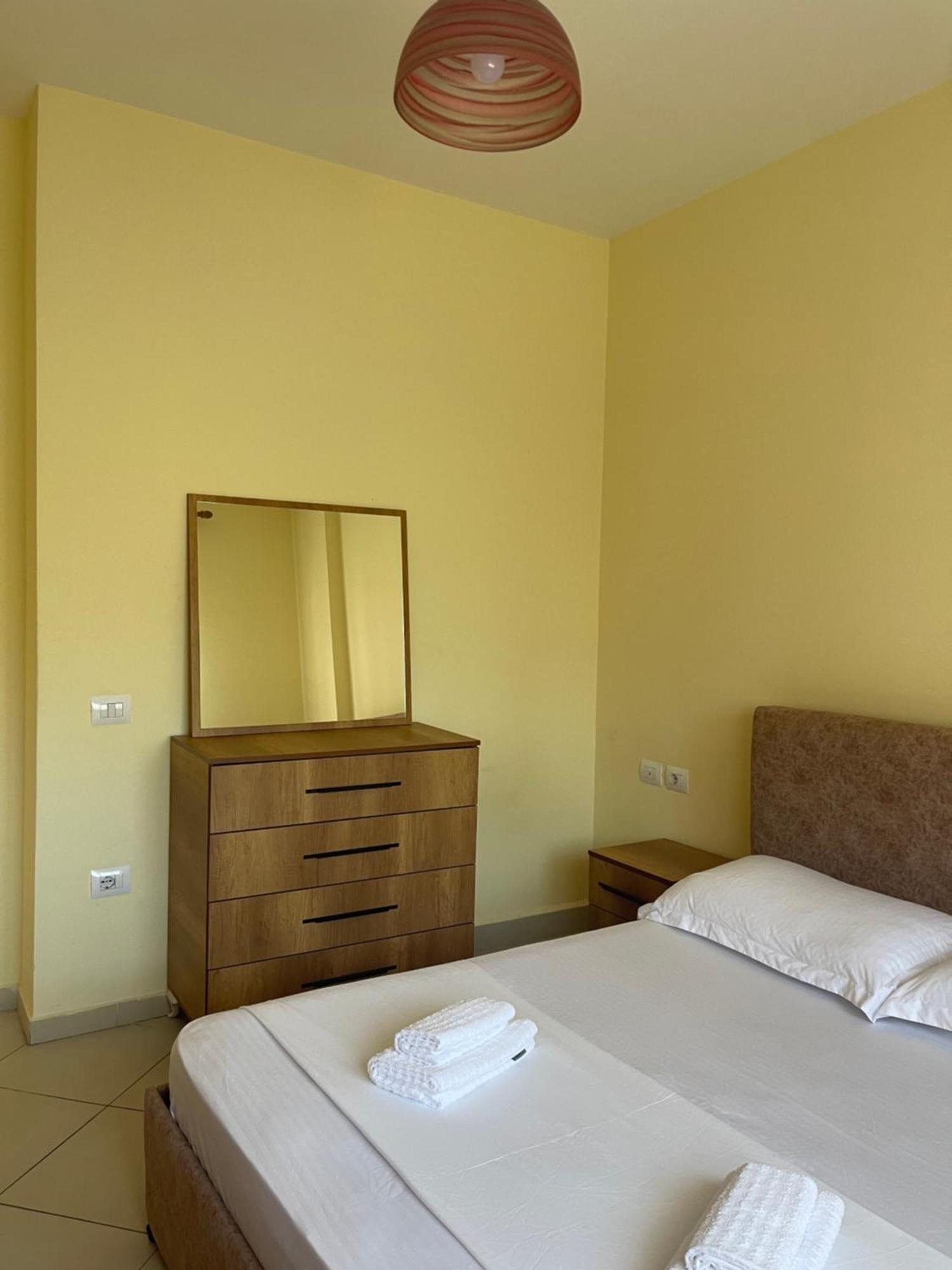 New Baazar Terrace Apartment Тирана Екстериор снимка