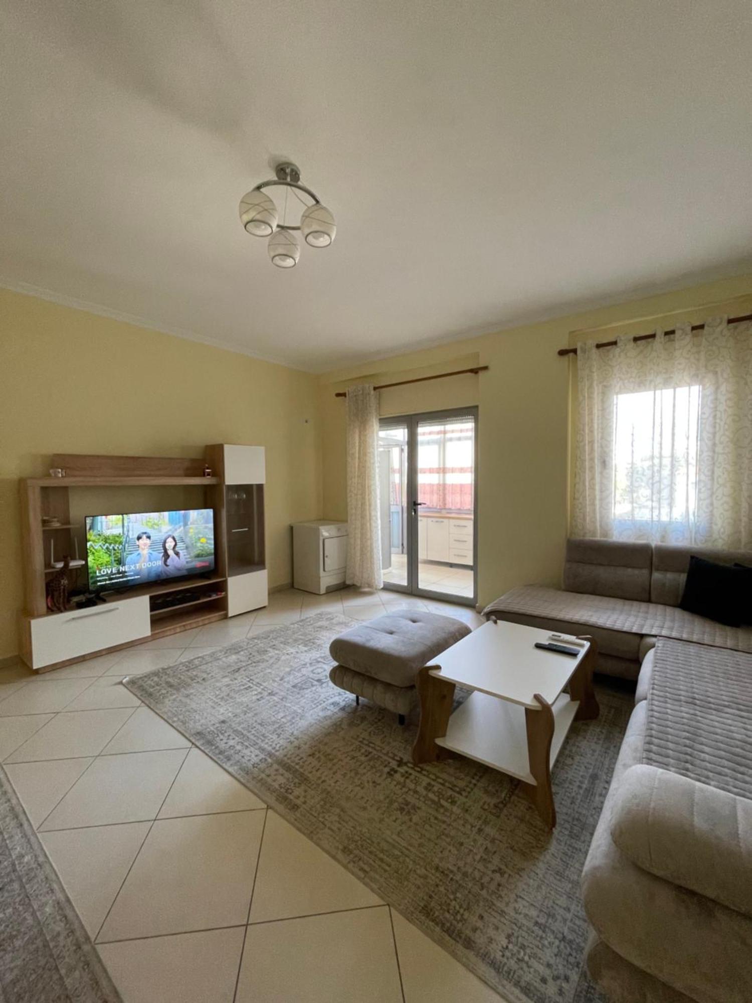 New Baazar Terrace Apartment Тирана Екстериор снимка